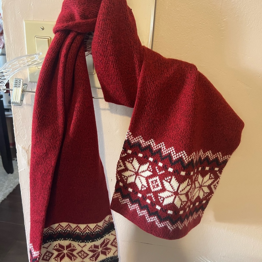 Scarf - Picture 2 of 2